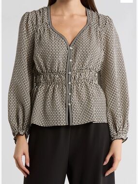 Smocked Waist V-Neck Long Sleeve Top in Black and Cream